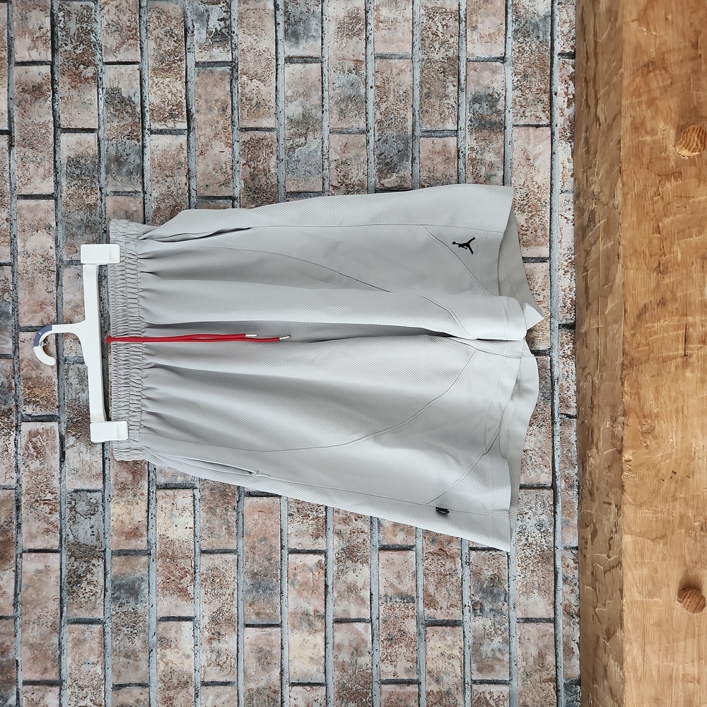 Jordan Gray Basketball Shorts Mens Medium